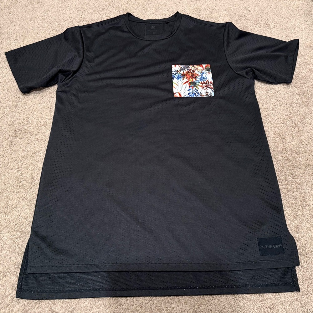 Men’s On The Byas Black Short Sleeve Shirt with Floral Chest Pocket (Large)